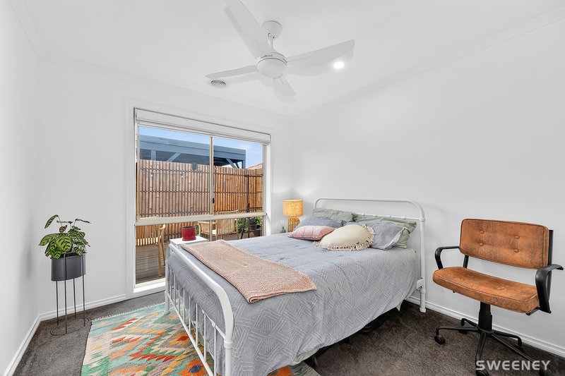 Photo - 1/10 Dillon Court, Altona Meadows VIC 3028 - Image 11
