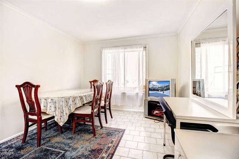 Photo - 1/10 Dillwynia Place, Meadow Heights VIC 3048 - Image 3