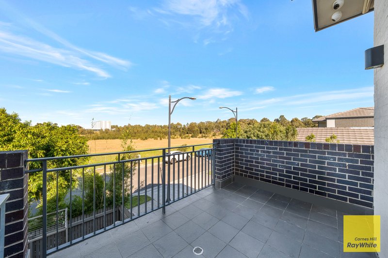 Photo - 110 Dobroyd Drive, Elizabeth Hills NSW 2171 - Image 9