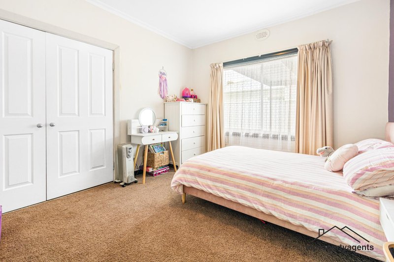 Photo - 110 Dooen Road, Horsham VIC 3400 - Image 7