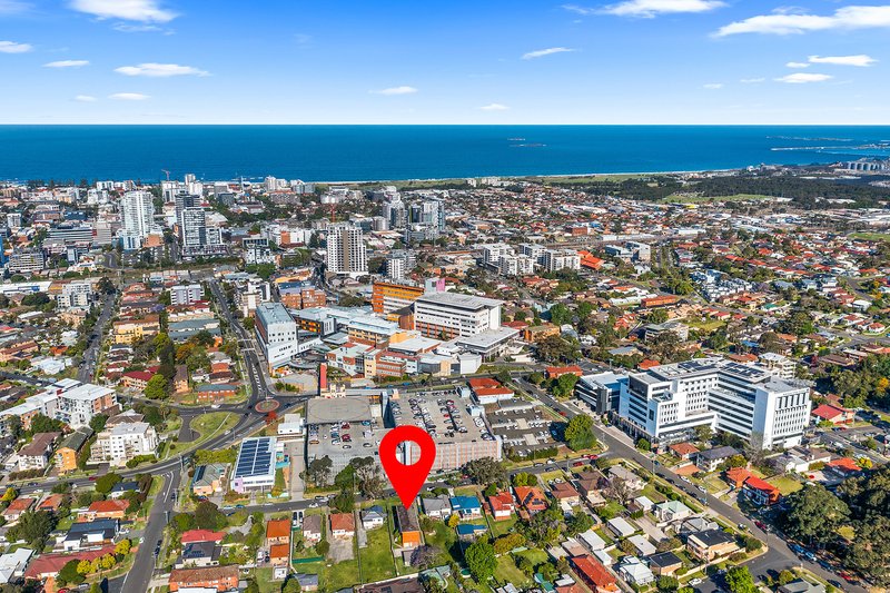 Photo - 1/10 Dudley Street, Wollongong NSW 2500 - Image 6