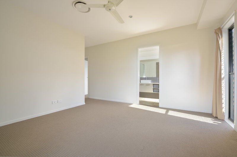 Photo - 110 Emmadale Drive, New Auckland QLD 4680 - Image 21