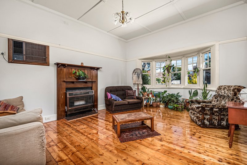 Photo - 110 Gordon Street, Coburg VIC 3058 - Image 4