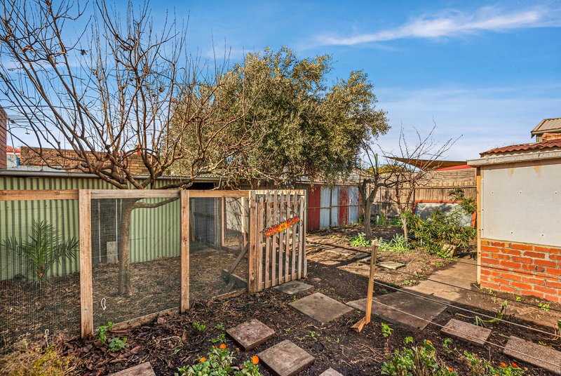 Photo - 110 Gordon Street, Coburg VIC 3058 - Image 10