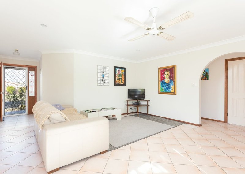 Photo - 1/10 Grandis Drive, Tuncurry NSW 2428 - Image 7