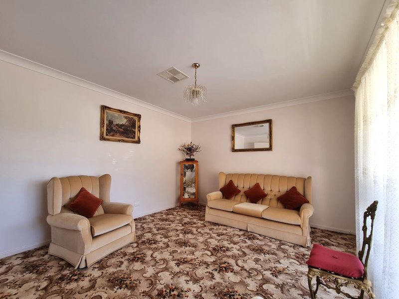 Photo - 110 Hanley Street, Gundagai NSW 2722 - Image 2