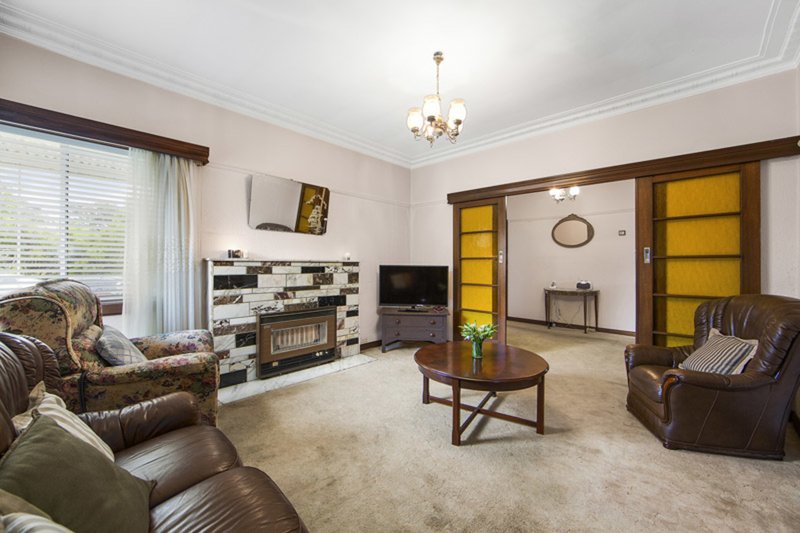 Photo - 110 Haughton Road, Oakleigh VIC 3166 - Image 3