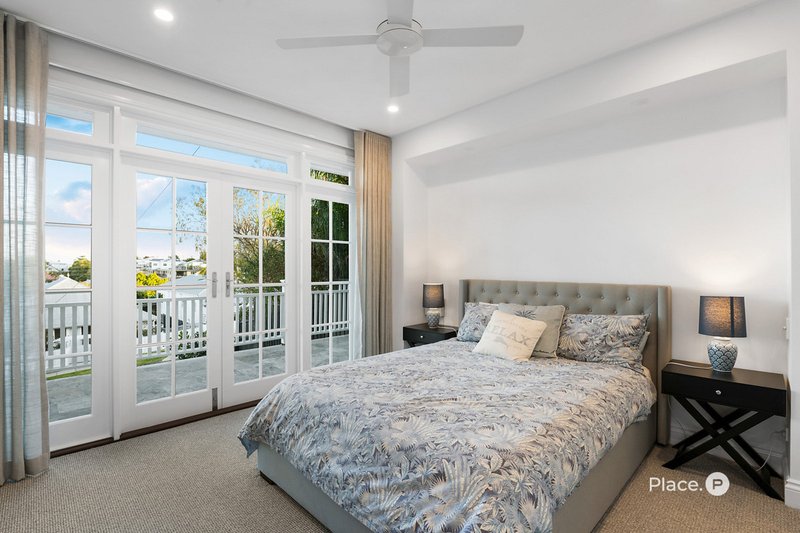 Photo - 110 Henderson Street, Bulimba QLD 4171 - Image 24