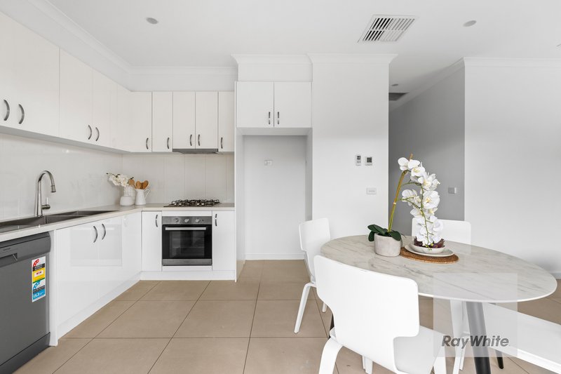 Photo - 1/10 Hensley Road, Lalor VIC 3075 - Image 6