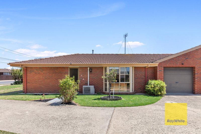 Photo - 1/10 Heyers Road, Grovedale VIC 3216 - Image 2