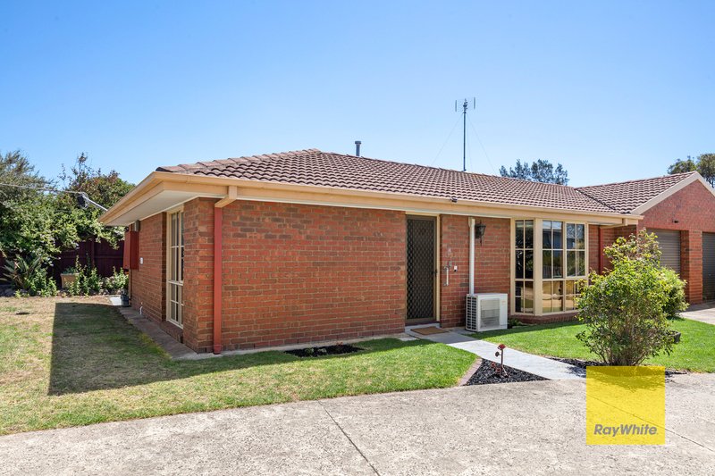 Photo - 1/10 Heyers Road, Grovedale VIC 3216 - Image 3