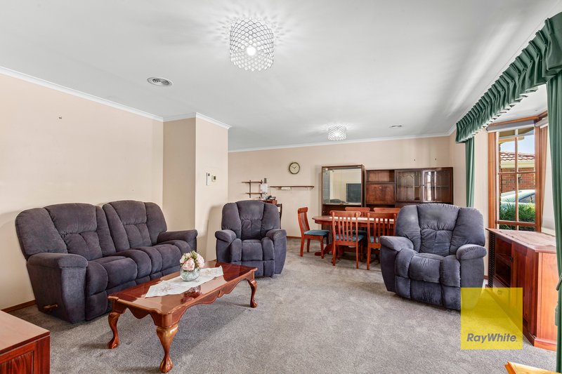 Photo - 1/10 Heyers Road, Grovedale VIC 3216 - Image 5