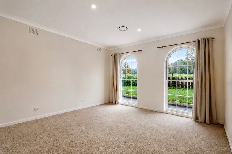 Photo - 110 Hillcrest Road, Frankston VIC 3199 - Image 4
