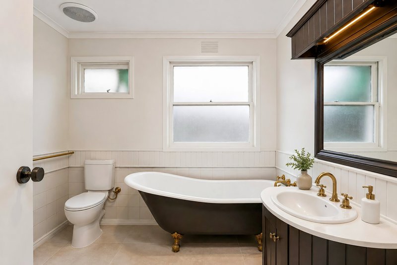 Photo - 110 Hillcrest Road, Frankston VIC 3199 - Image 6