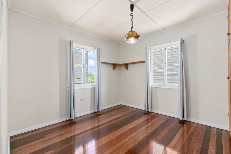 Photo - 110 Joffre Street, Wynnum QLD 4178 - Image 8