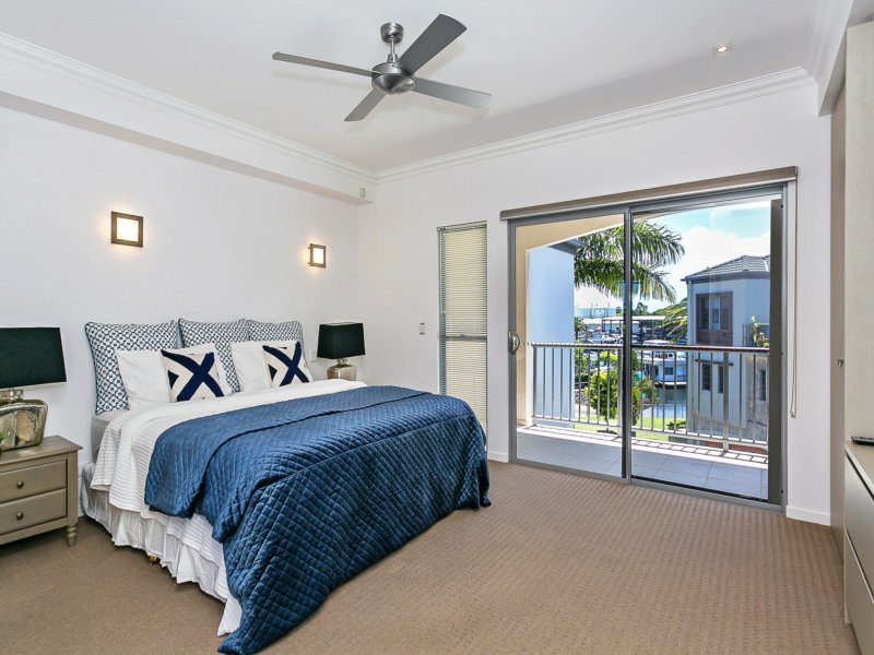 Photo - 110 John Lund Drive, Hope Island QLD 4212 - Image 8