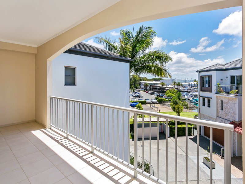 Photo - 110 John Lund Drive, Hope Island QLD 4212 - Image 23