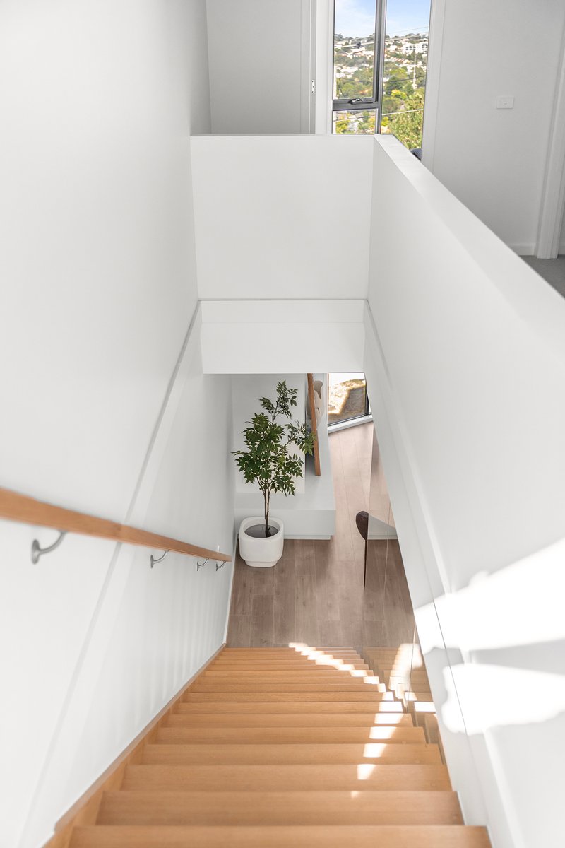 Photo - 110 Lebanon Street, Strathmore VIC 3041 - Image 13