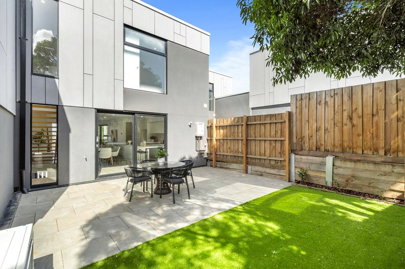 Photo - 110 Lebanon Street, Strathmore VIC 3041 - Image 21