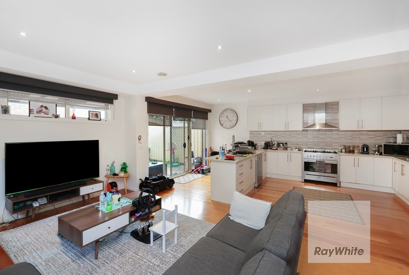 Photo - 1/10 Linlithgow Way, Greenvale VIC 3059 - Image 3