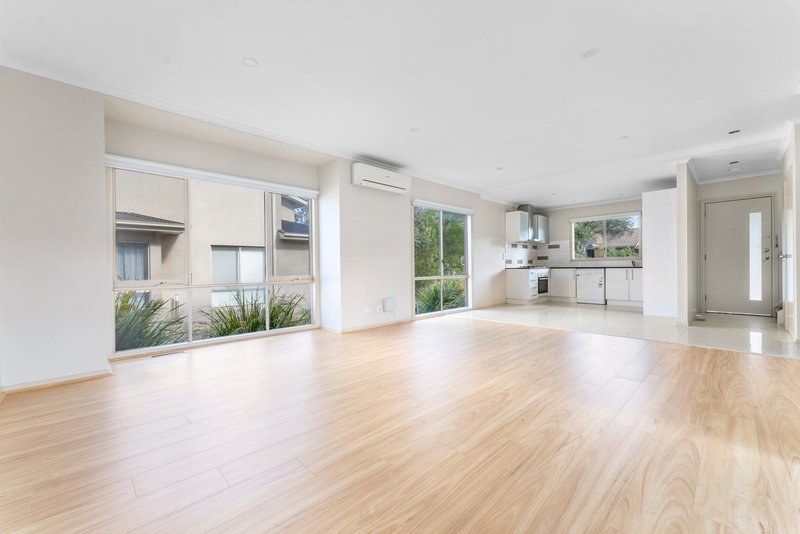 Photo - 1/10 Lorraine Street, Frankston VIC 3199 - Image 3