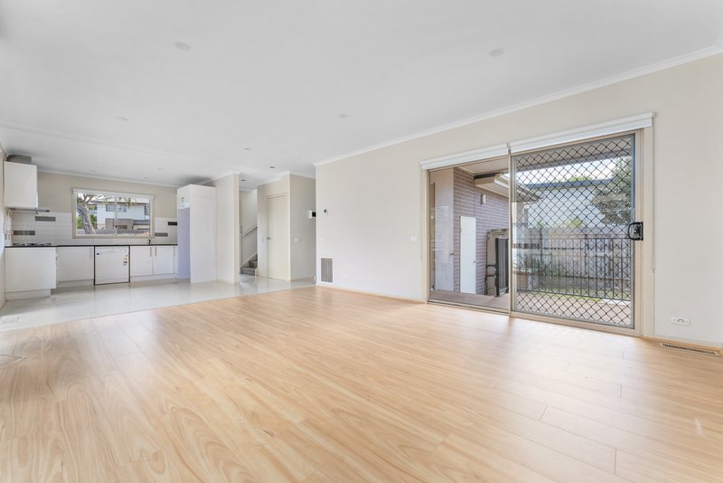Photo - 1/10 Lorraine Street, Frankston VIC 3199 - Image 11