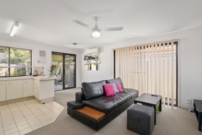 Photo - 1/10 Maud Street, Tugun QLD 4224 - Image 2