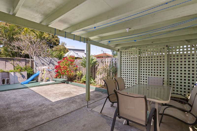 Photo - 1/10 Maud Street, Tugun QLD 4224 - Image 3