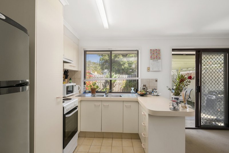 Photo - 1/10 Maud Street, Tugun QLD 4224 - Image 4