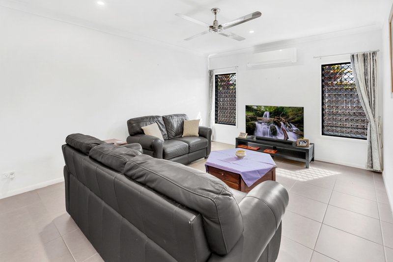 Photo - 110 Mcfarlane Drive, Kanimbla QLD 4870 - Image 9