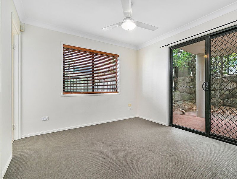 Photo - 1/10 Mcilwraith Avenue, Balmoral QLD 4171 - Image 5