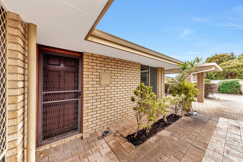 Photo - 1/10 Merope Close, Rockingham WA 6168 - Image 4