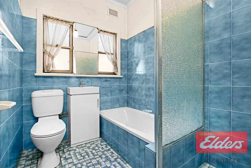 Photo - 110 Noble Avenue, Greenacre NSW 2190 - Image 5