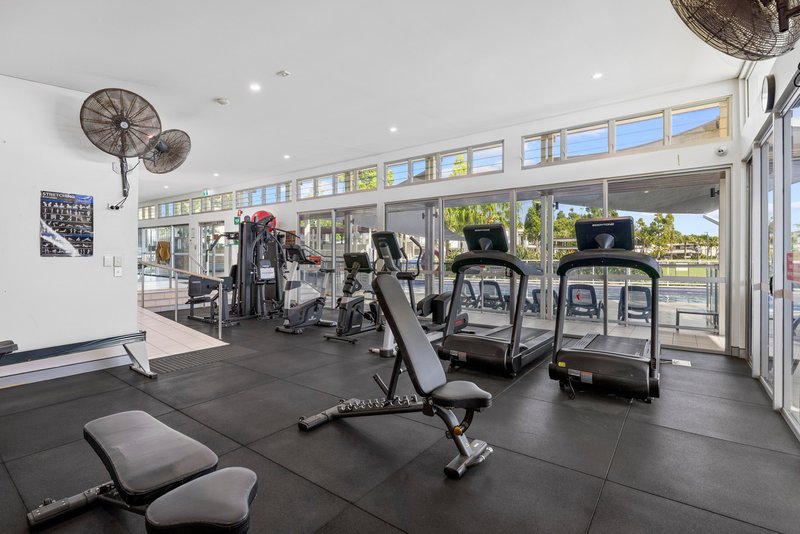 Photo - 110 North Quay Circuit, Hope Island QLD 4212 - Image 16