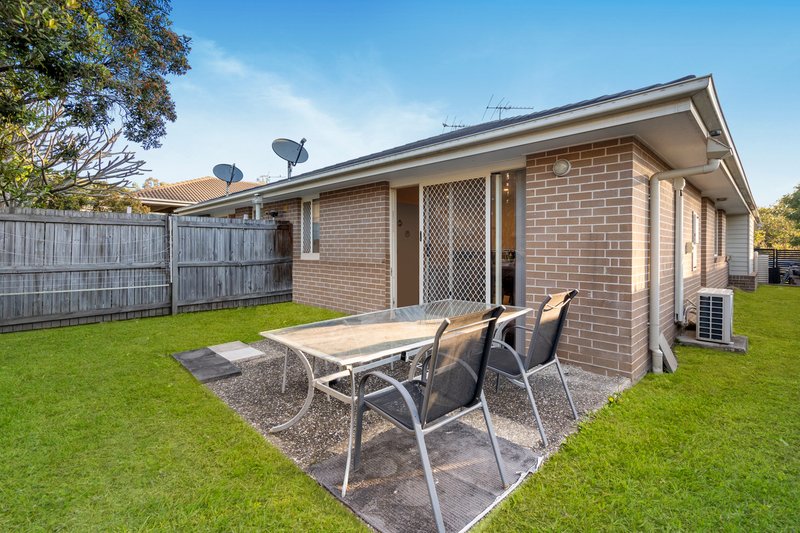 Photo - 1/10 Orlando Drive, Holmview QLD 4207 - Image 11