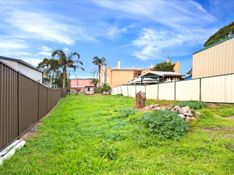 Photo - 110 Parkes Street, Helensburgh NSW 2508 - Image 2