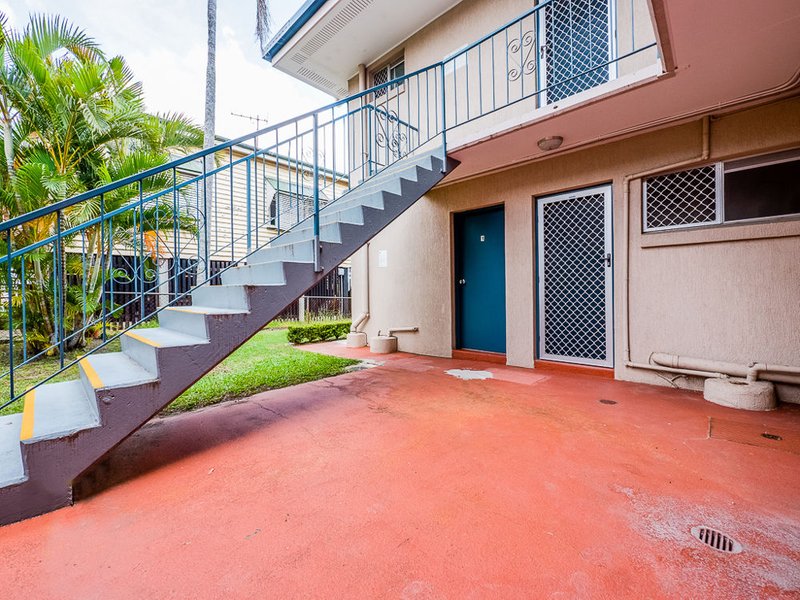 Photo - 1/10 Parkhill Street, Chermside QLD 4032 - Image 16