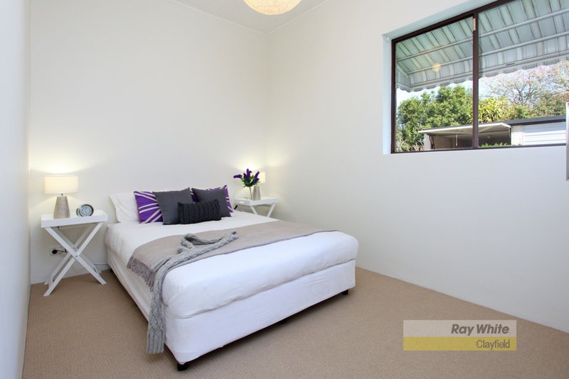 Photo - 1/10 Riverton Street, Clayfield QLD 4011 - Image 11