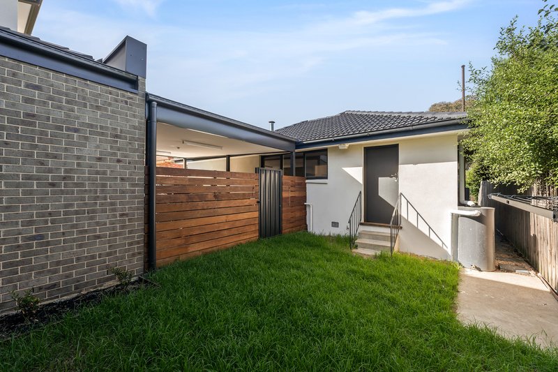 Photo - 1/10 Roberts Avenue, Box Hill South VIC 3128 - Image 13
