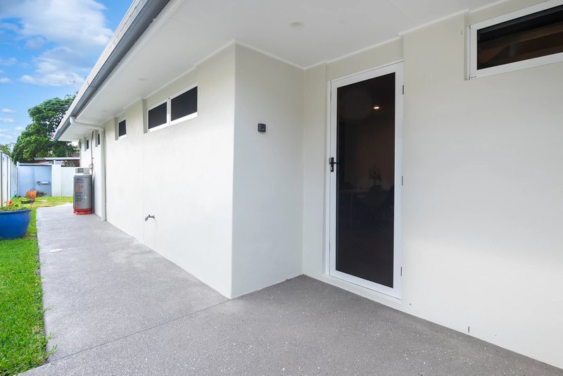 Photo - 110 Salerno , Surfers Paradise QLD 4217 - Image 4