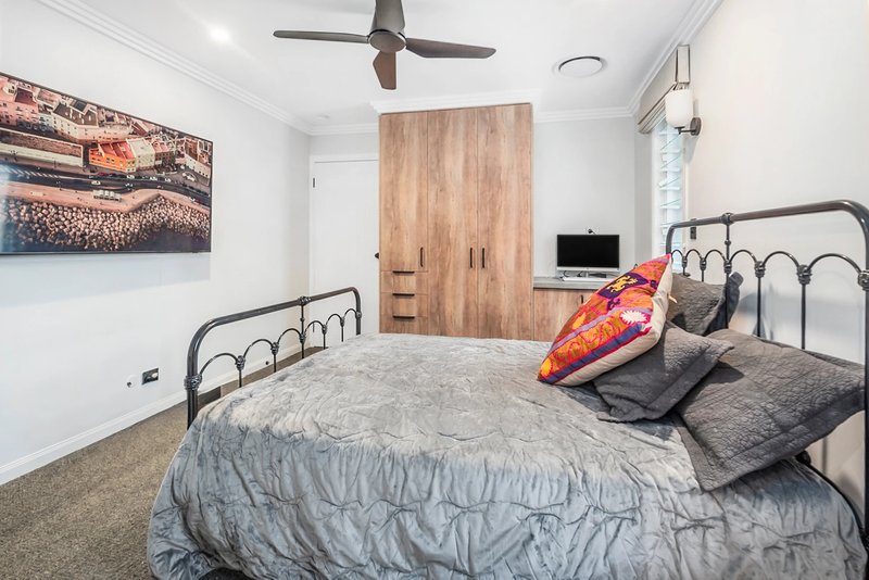 Photo - 110 Salerno , Surfers Paradise QLD 4217 - Image 9