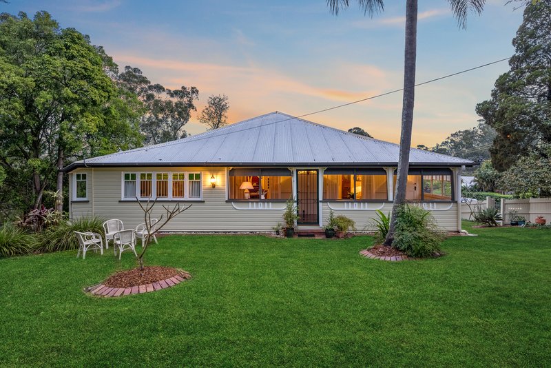 Photo - 110 Simpsons Road, Bardon QLD 4065 - Image 2