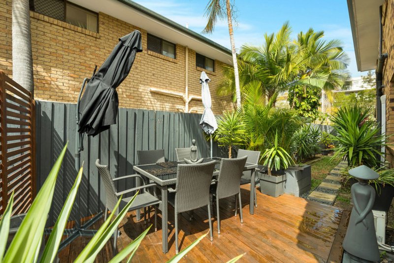 Photo - 1/10 Snowgum Court, Burleigh Waters QLD 4220 - Image 11