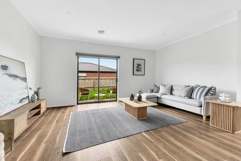 Photo - 110 Stonehill Drive, Maddingley VIC 3340 - Image 10