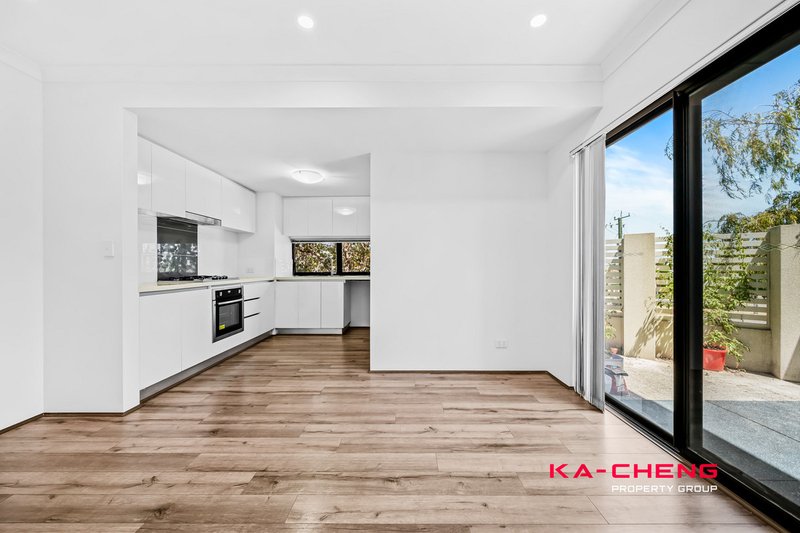 Photo - 1/10 Tate Street, St James WA 6102 - Image 15