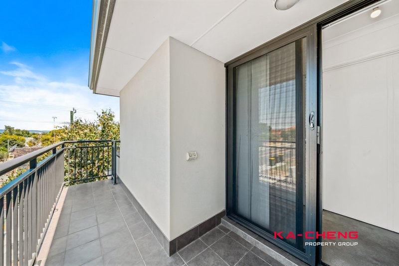 Photo - 1/10 Tate Street, St James WA 6102 - Image 19