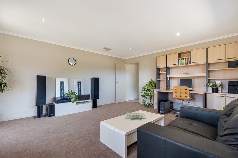 Photo - 110 Third Avenue, Eden Park VIC 3757 - Image 12