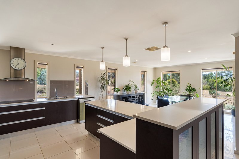 Photo - 110 Third Avenue, Eden Park VIC 3757 - Image 17