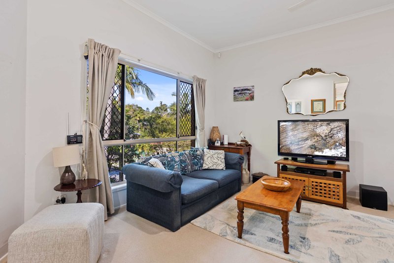 Photo - 110 Thorngate Drive, Robina QLD 4226 - Image 8