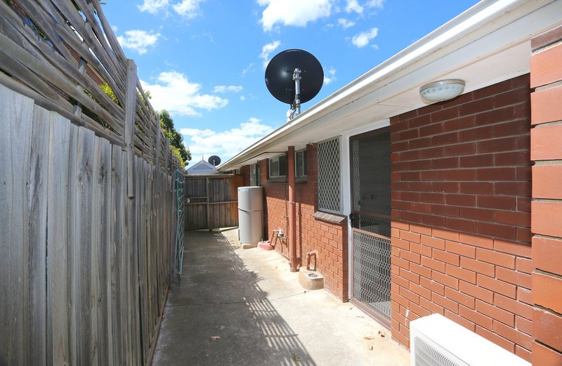 Photo - 1/10 Volum Street, Manifold Heights VIC 3218 - Image 10